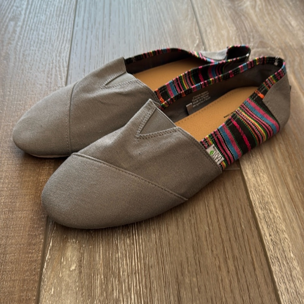 Easy Step Gray slip on’s.  NWOT.  Size 9